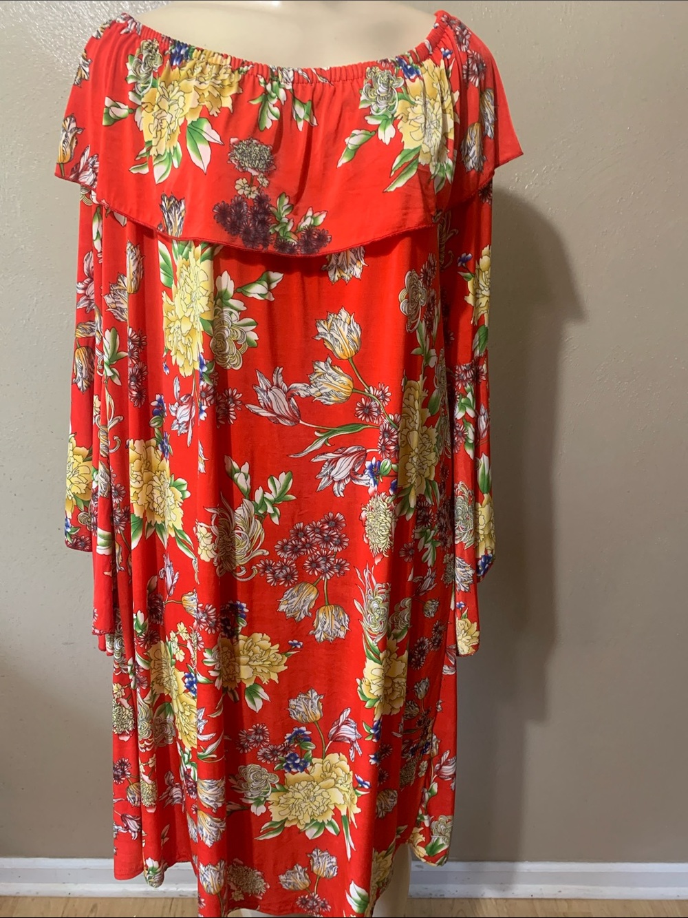 Mille Gabrielle size 3X Off-Shoulder Red Floral Women’s Dress NWT